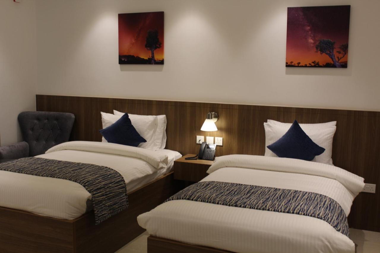 Duqm Express Hotel ภายนอก รูปภาพ
