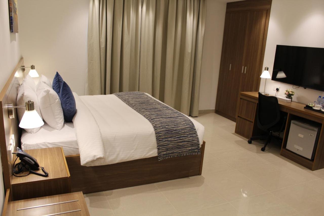 Duqm Express Hotel ภายนอก รูปภาพ