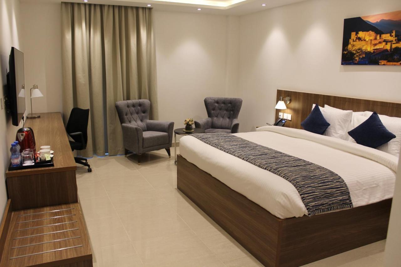 Duqm Express Hotel ภายนอก รูปภาพ