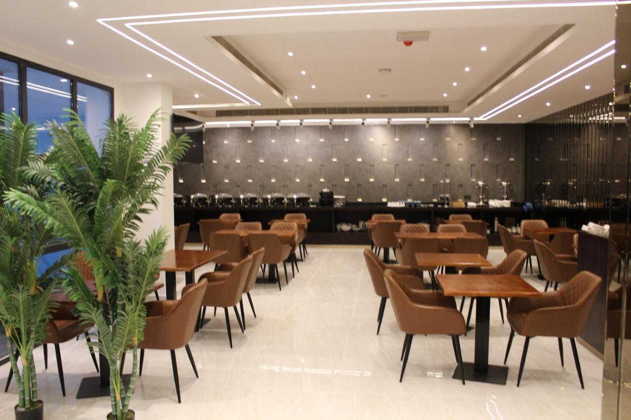 Duqm Express Hotel ภายนอก รูปภาพ